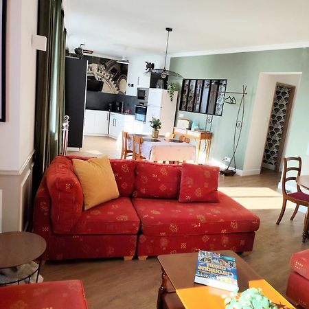 Le Familia Apartment Guer Exterior foto