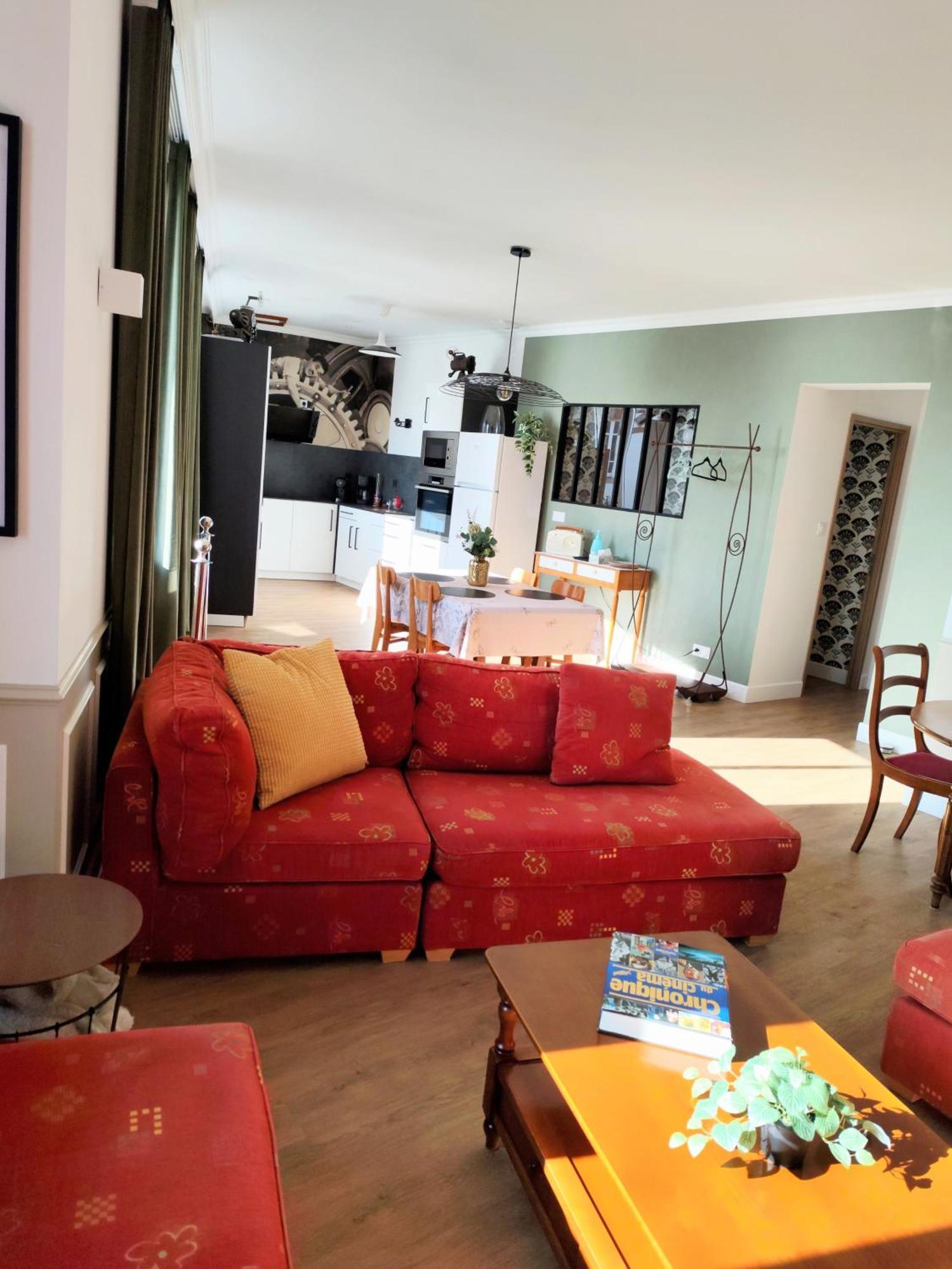 Le Familia Apartment Guer Exterior foto